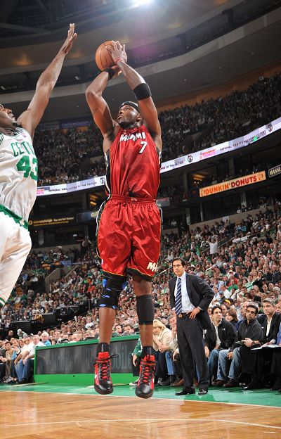 指三连胜的 指三连胜的