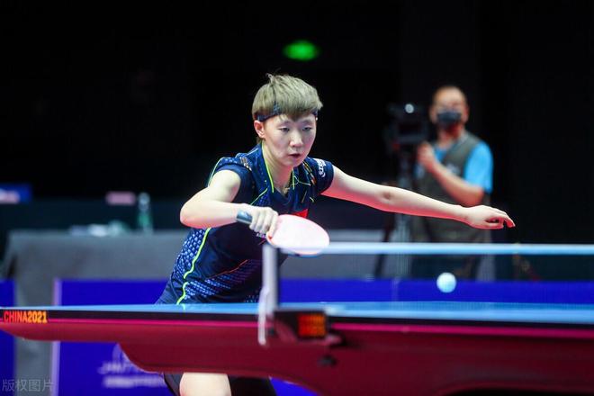 力对其后防 力对其后防