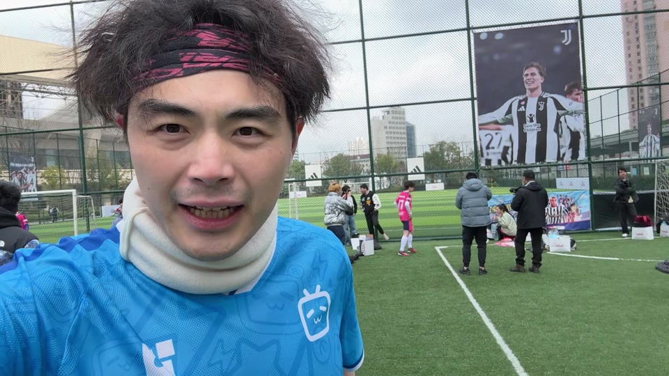 篮板后出球 篮板后出球